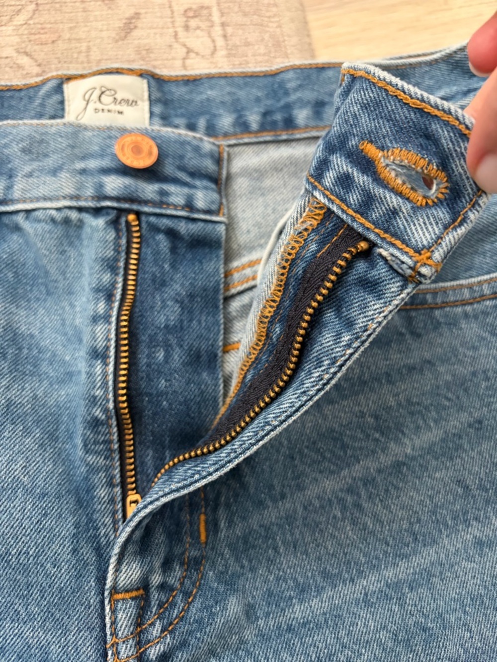 J Crew Classic Men's Blue Denim Jeans - Picture 3 of 4